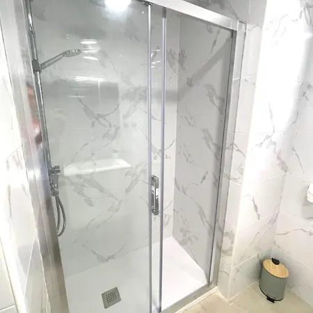 Reel Apartments- Luxury With Swimming Pool.