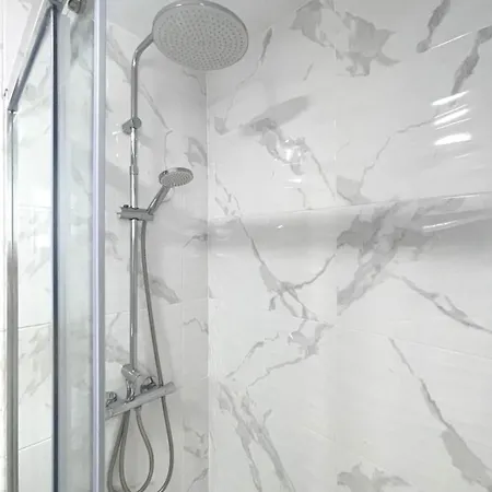 Reel Apartments- Luxury With Swimming Pool. Apartment