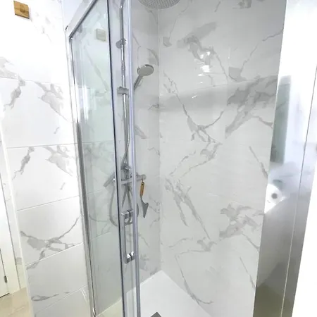 Reel Apartments- Luxury With Swimming Pool. Torrevieja