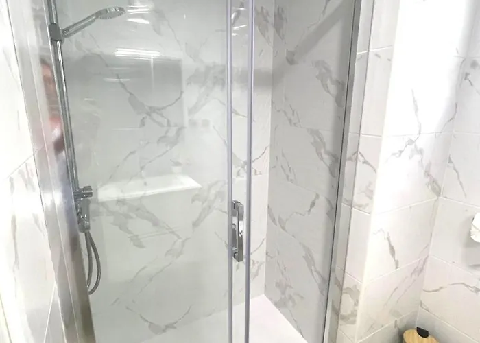 Reel Apartments- Luxury With Swimming Pool.